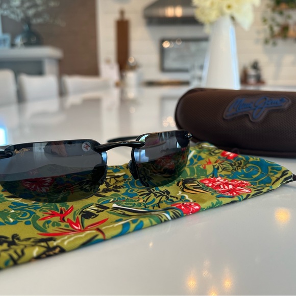 Maui Jim Accessories Maui Jim Sunglasses Poshmark